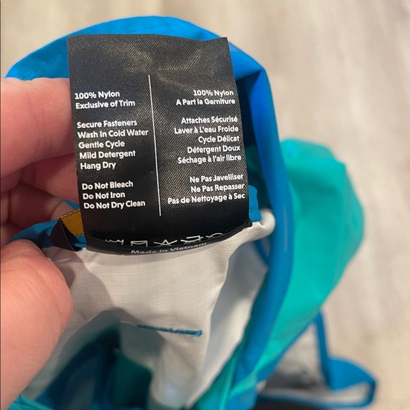 RuffWear Teal and Blue Dog Rain Jacket Size Medium - Picture 6 of 6